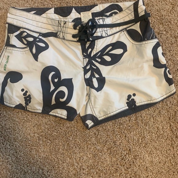 Body Glove Swim Shorts. New w/out tag - Picture 3 of 9